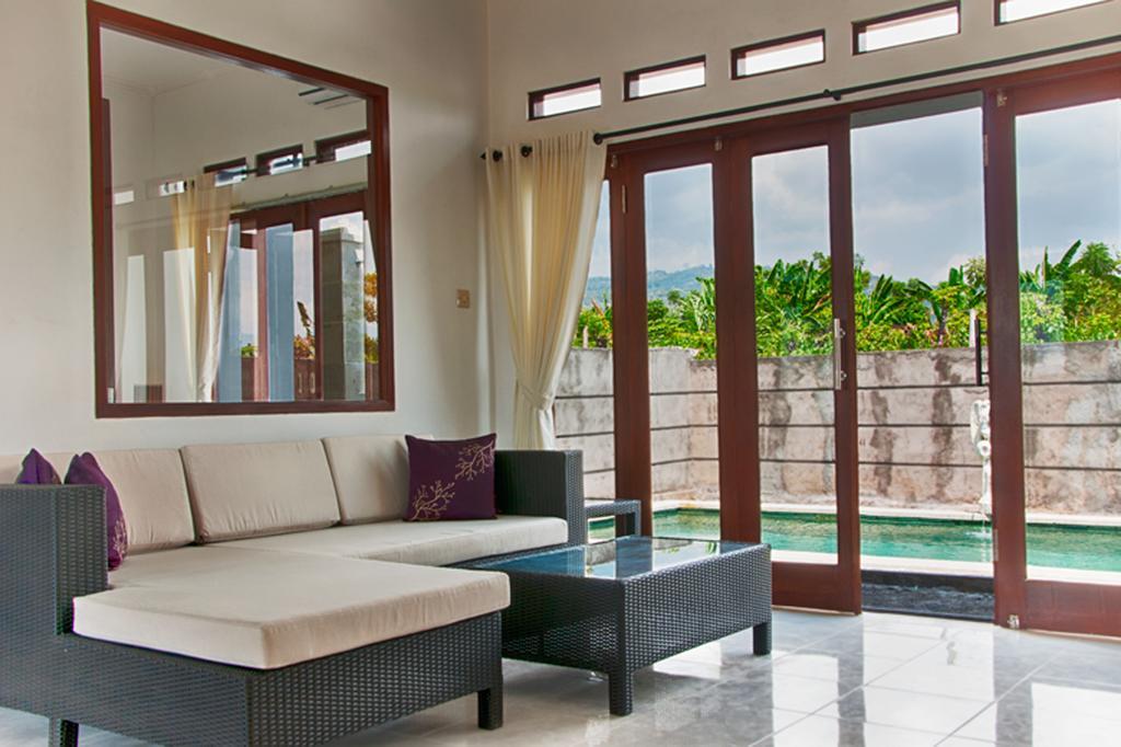 วิลลา เดินจาริก Villa Banjar  ภายนอก รูปภาพ