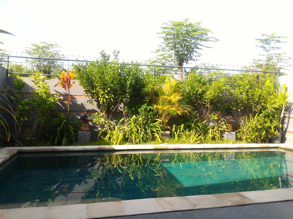 วิลลา เดินจาริก Villa Banjar  ภายนอก รูปภาพ