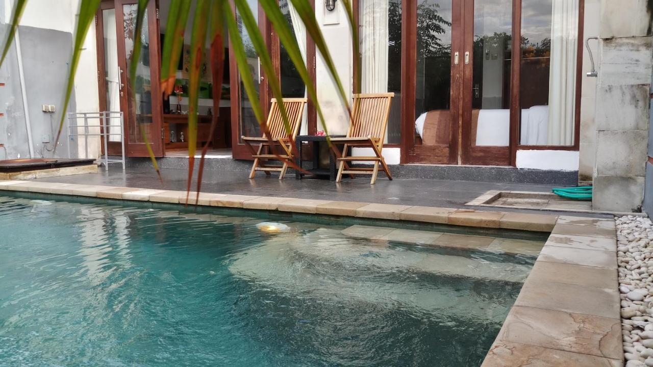 วิลลา เดินจาริก Villa Banjar  ภายนอก รูปภาพ